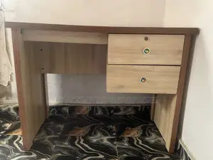 Office Table 4ft for Home and Office Use Available for Sale Urgently
