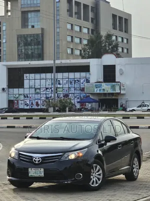 Toyota Avensis 2013 Black