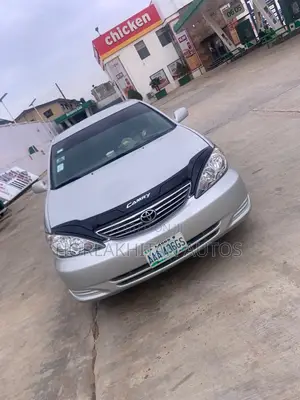 Toyota Camry LE 4dr Sedan (2.4L 4cyl 5A) 2006 Silver