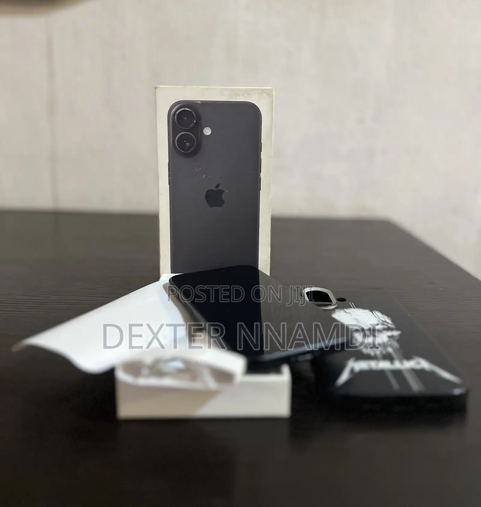 Apple iPhone 16 128 GB Gray