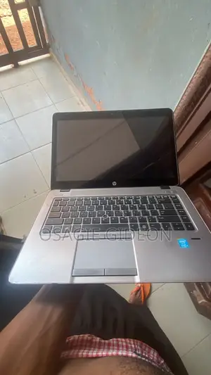 Laptop HP EliteBook 840 G2 8GB Intel Core i5 HDD 700GB