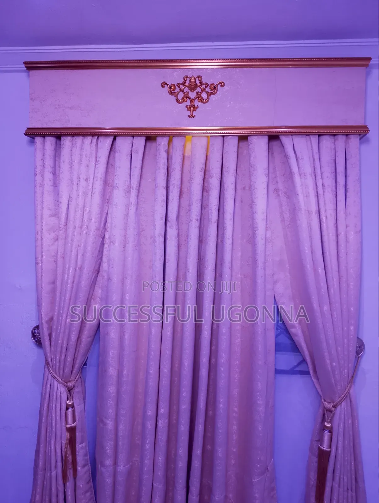 Curtains Board