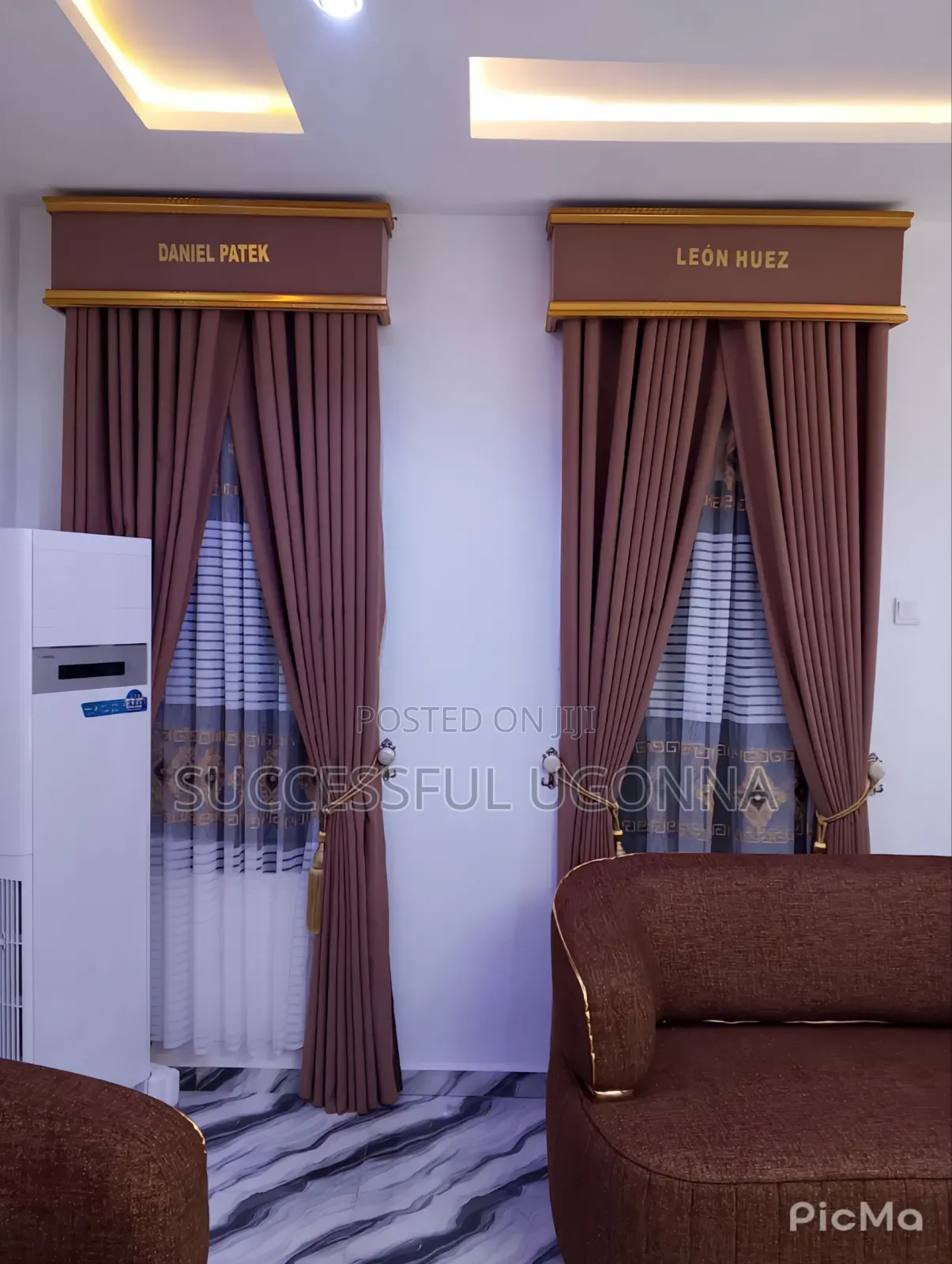 Curtains Board