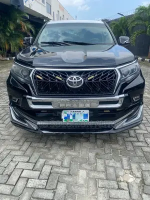 Toyota Land Cruiser Prado 2011 Black