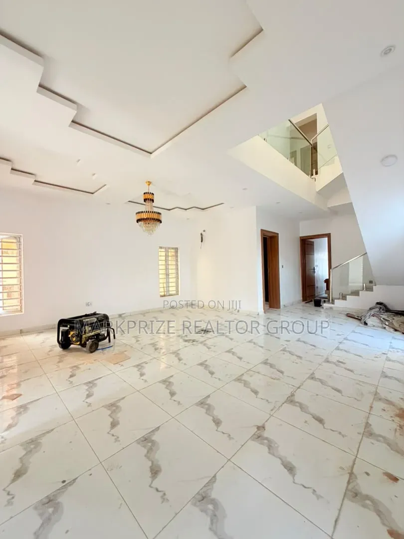 5bdrm Duplex in Magodo Gra Phase 2 for sale