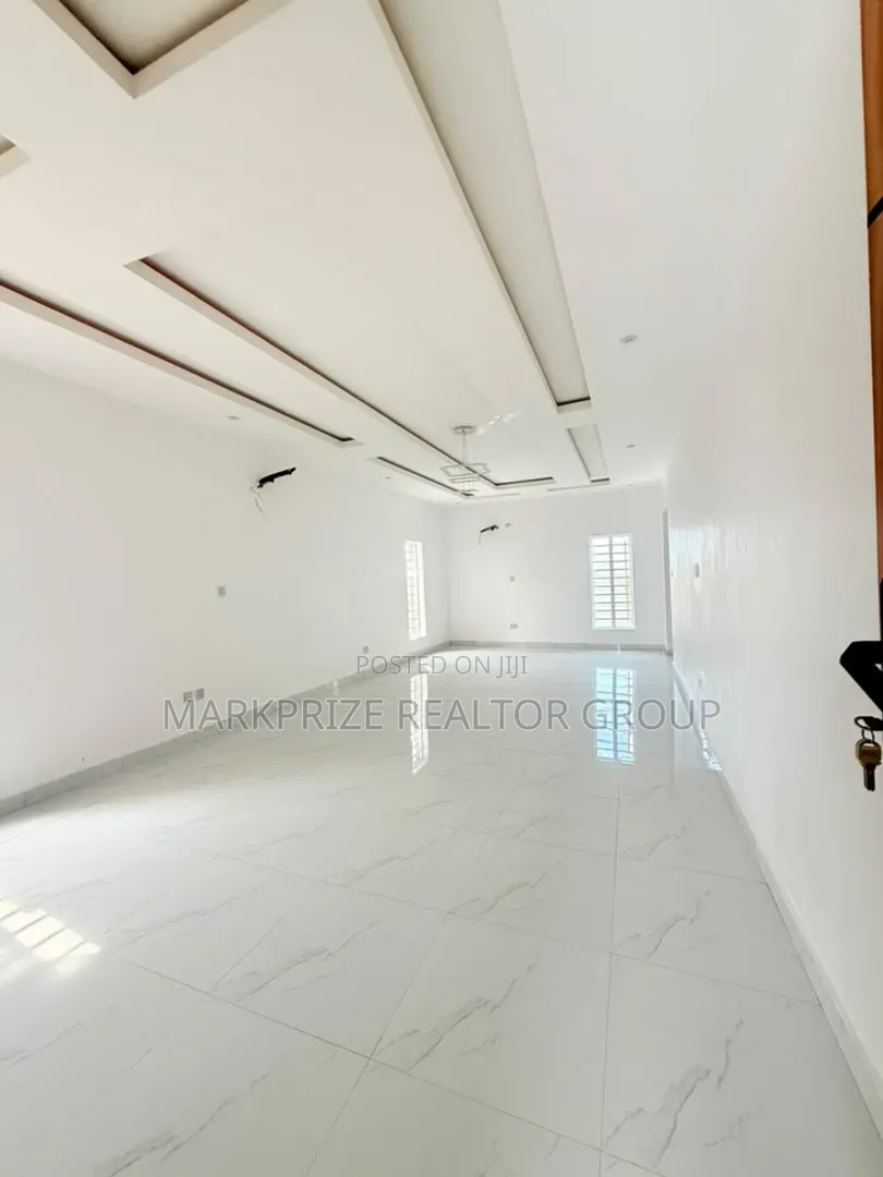 5bdrm Duplex in Magodo Gra Phase 2 for sale