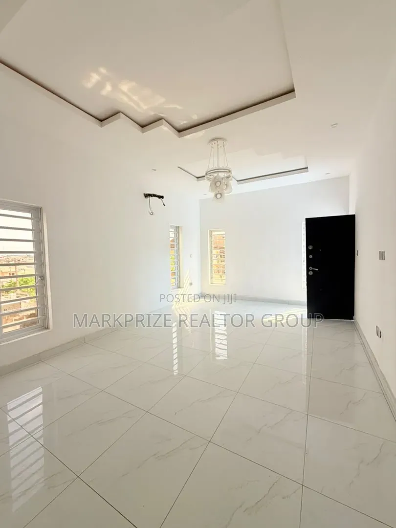 5bdrm Duplex in Magodo Gra Phase 2 for sale