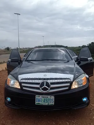 Mercedes-Benz C300 2010 Black