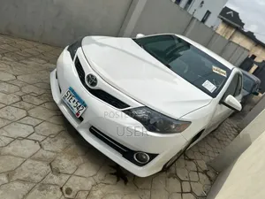 Toyota Camry LE 4dr Sedan (2.5L 4cyl 6A) 2013 White