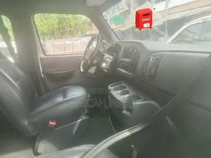 Dodge RAM Van 2003 White