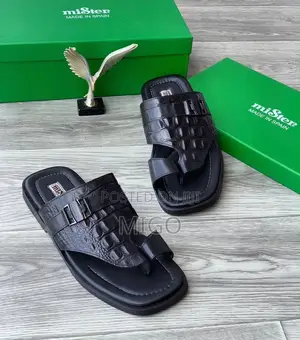 Luxury Men's Black Crocodile Leather Toe-Loop Slippers