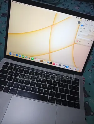 Laptop Apple MacBook Pro 2017 16GB Intel Core i7 SSD 256GB