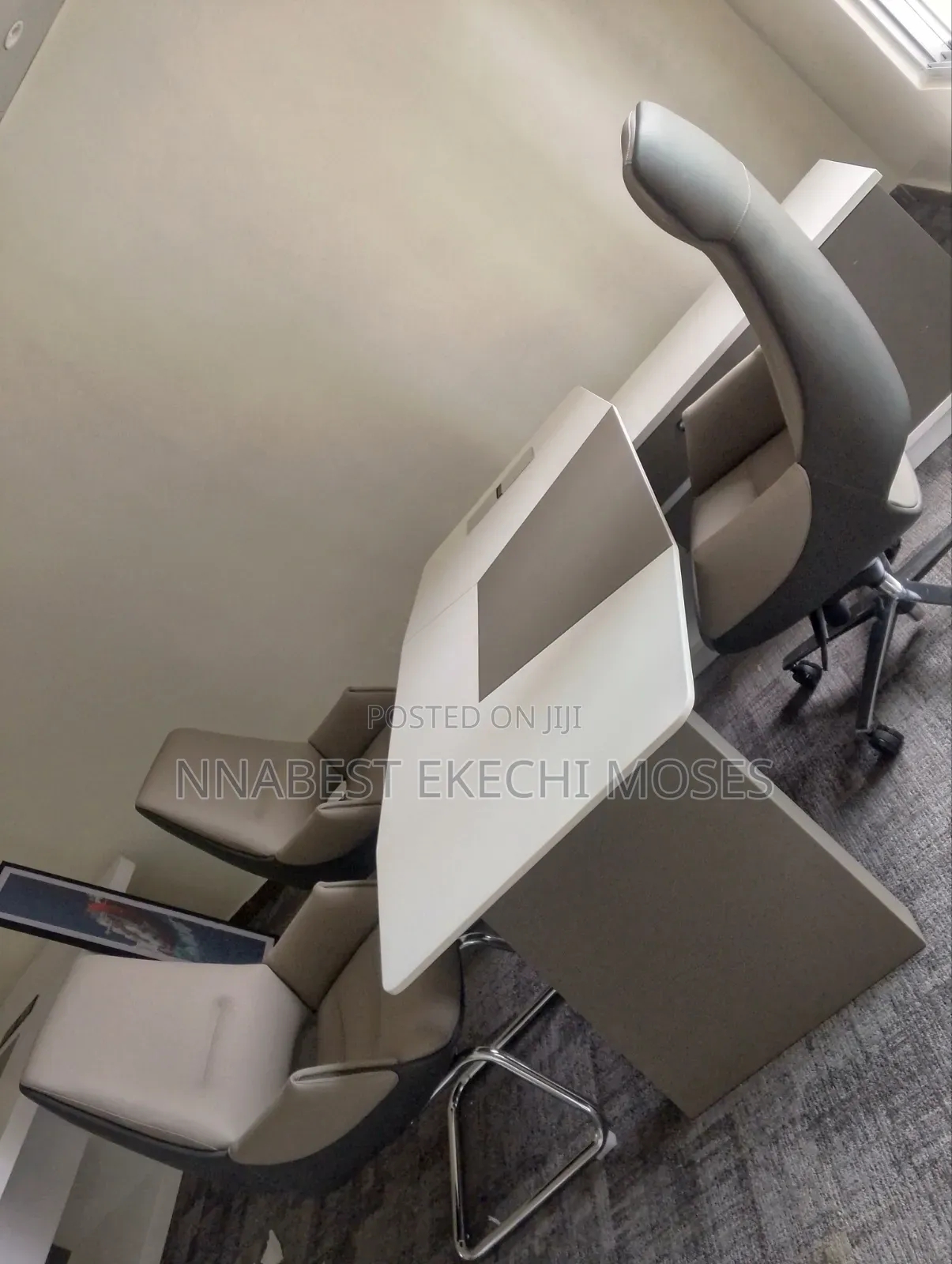 1.8 M Executive Table