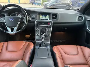 Volvo S60 T5 AWD 2016 Black