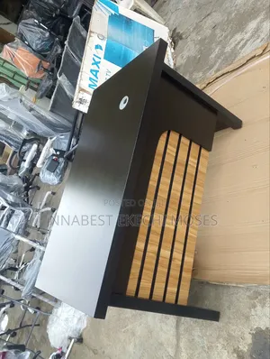 Office Table 4feet Very Comfortable