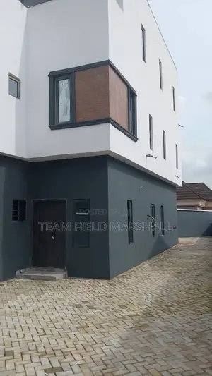4bdrm House in Ajao Estate, Anthony Village for sale