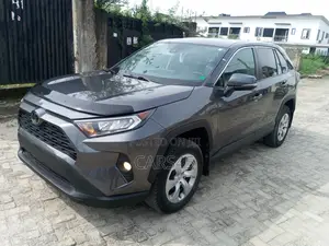 Toyota RAV4 2022 Gray