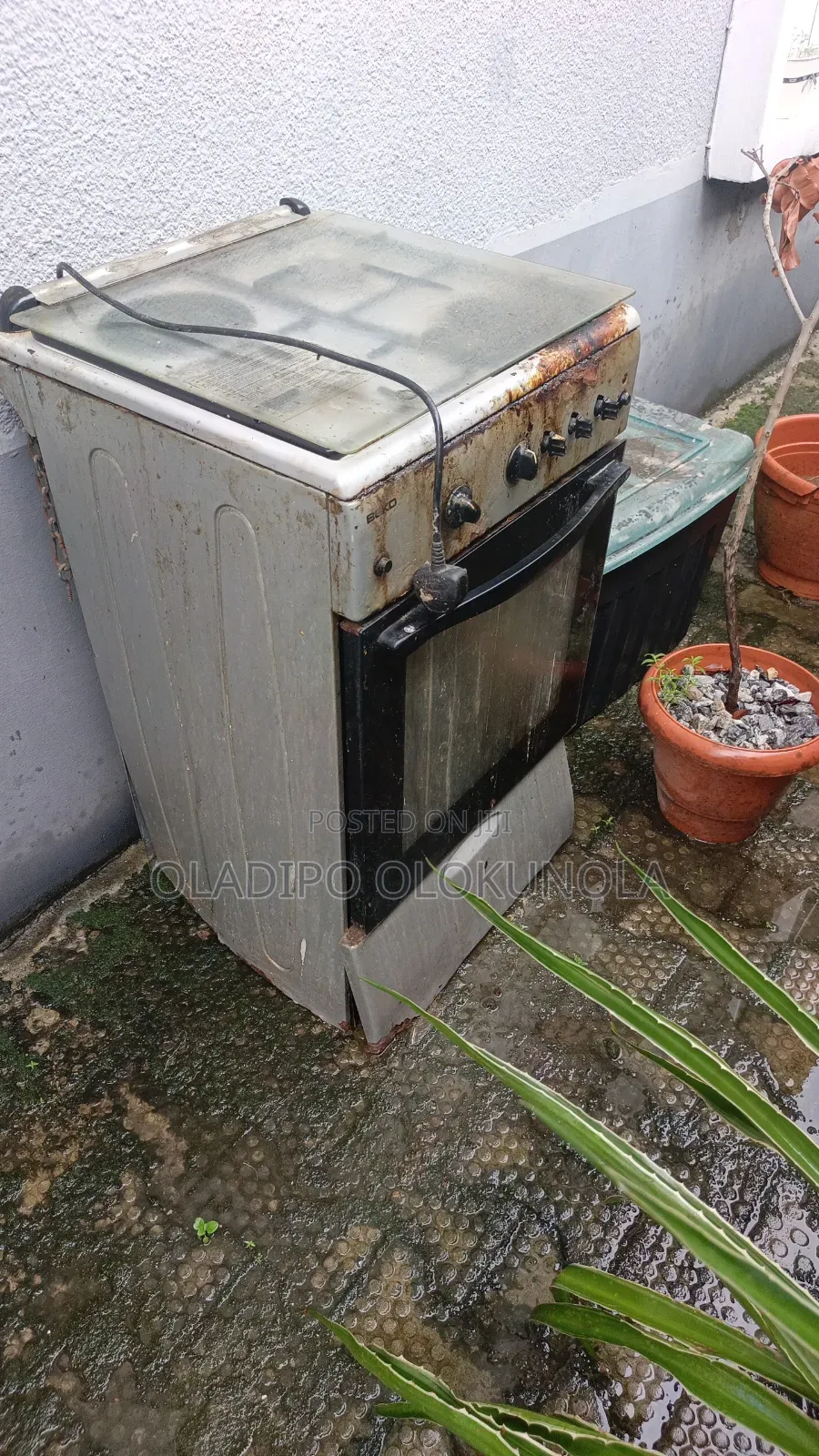 Used/Standing Gas Cooker