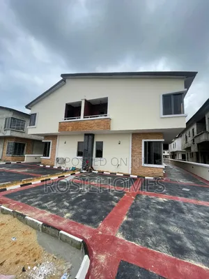 4bdrm Duplex in Vgc By Harris Drive for rent