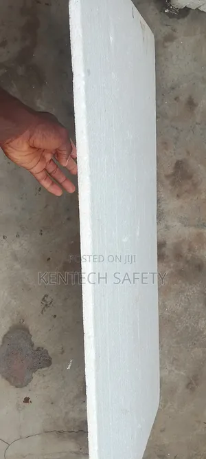 20mm Polystyrene 2feetb4ft 20pcs Available