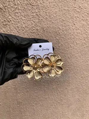 Bold Earring