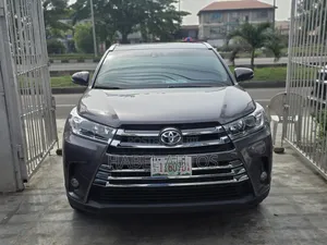 Toyota Highlander Limited 4dr SUV AWD (3.5L 6cyl 6A) 2015 Gray