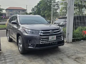 Toyota Highlander Limited 4dr SUV AWD (3.5L 6cyl 6A) 2015 Gray