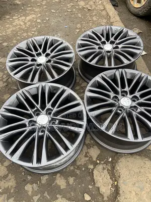 Quality Alloy Rim for Toyota