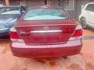 Toyota Camry 2004 Red