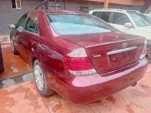 Toyota Camry 2004 Red
