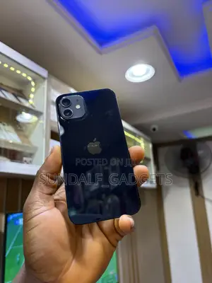 Apple iPhone 12 64 GB Black
