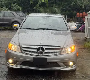 Mercedes-Benz C300 Sport 4Matic Sedan AWD (3.0L 6cyl 7A) 2011 Gray