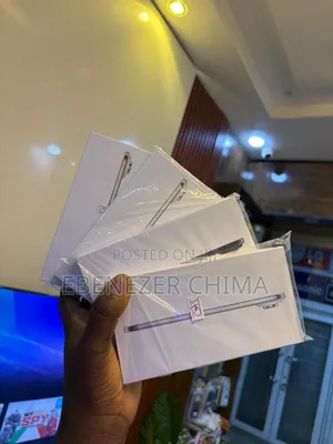 New Apple iPhone Air 256 GB
