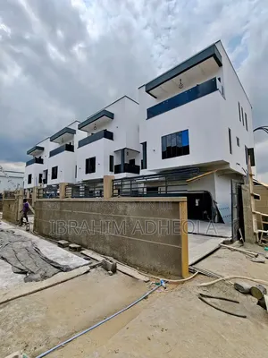 4bdrm Duplex in Opebi for sale