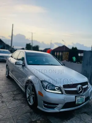 Mercedes-Benz C300 2012 Silver