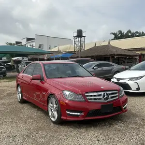 Mercedes-Benz C350 2012 Red