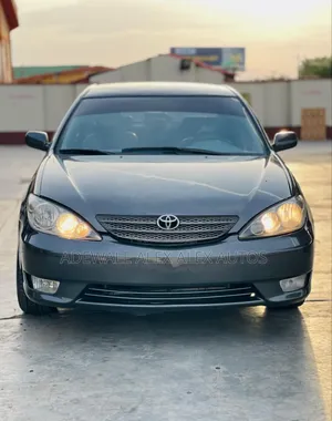 Toyota Camry 2006 Gray