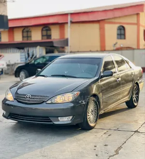 Toyota Camry 2006 Gray