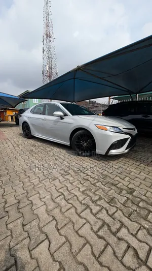 Toyota Camry 2024 White