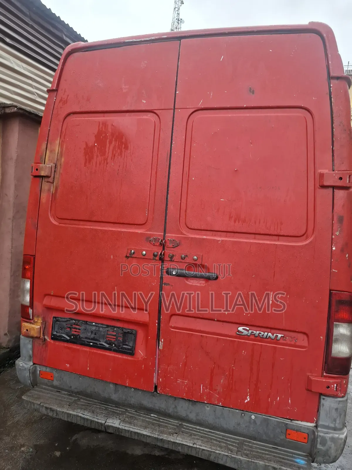 Mercedes-Benz Sprinter 2005 Red