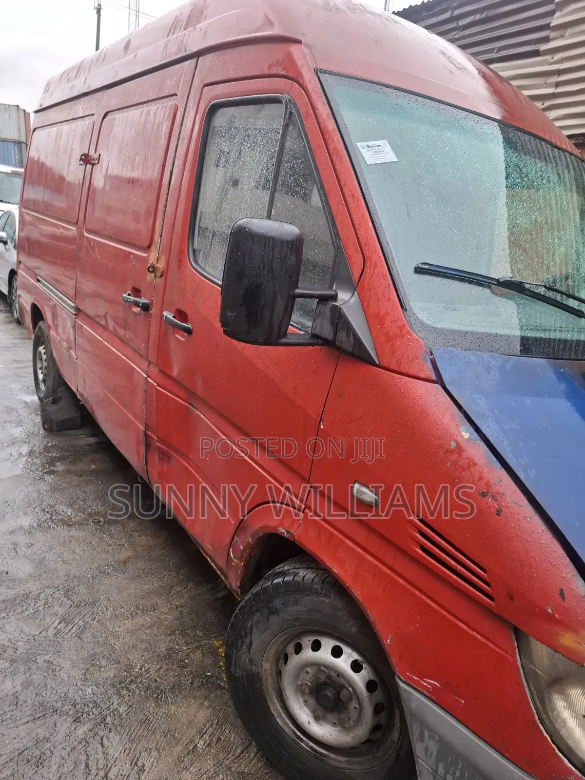 Mercedes-Benz Sprinter 2005 Red