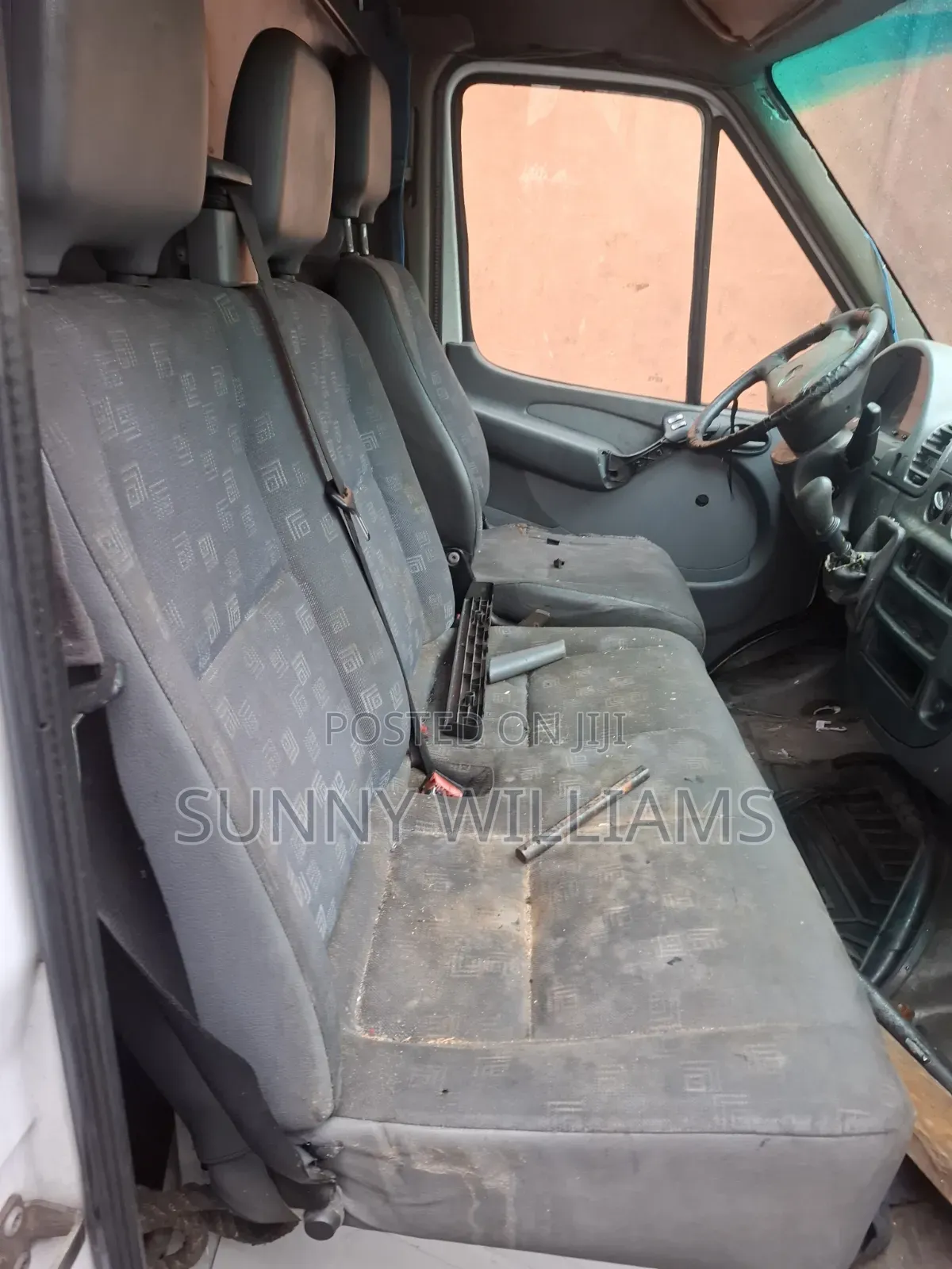 Mercedes-Benz Sprinter 2005 Red