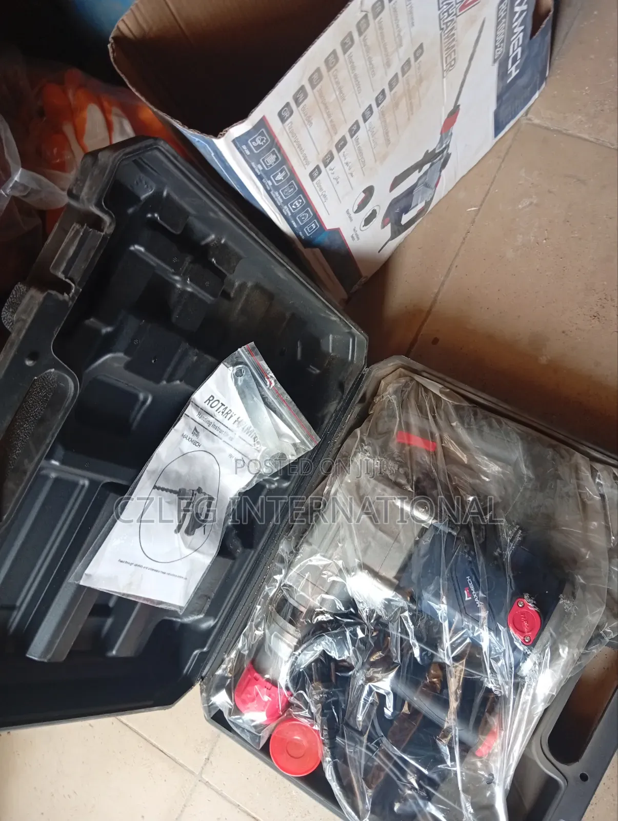 1000 Watts Rotary Hammer Drill (Maxmech)
