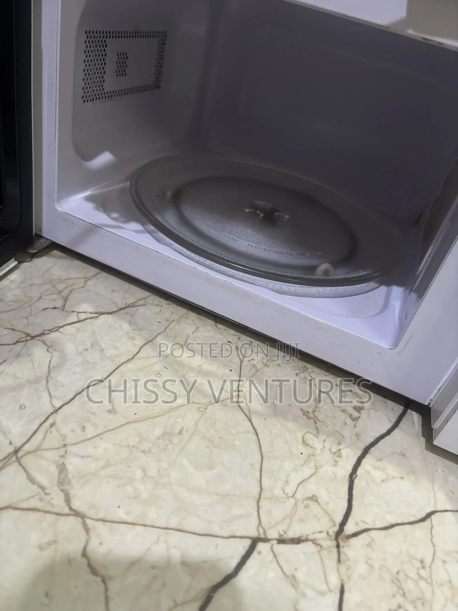 Hisense Microwave