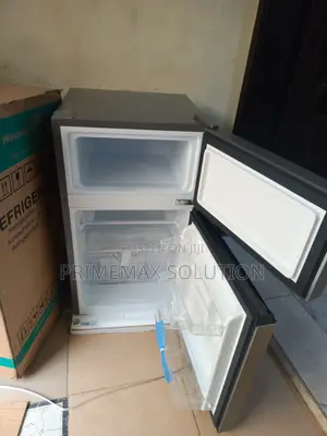 Budget Hisense 120dr Compact Fridge for Small Kitchens