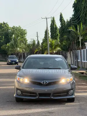 Toyota Camry 2012 Gray