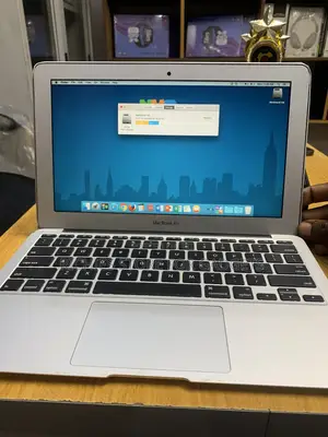 Laptop Apple MacBook Air 2012 8GB Intel Core i7 SSD 128GB