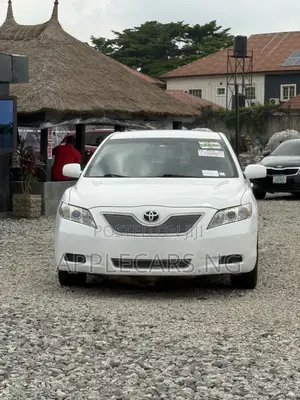 Toyota Camry LE 4dr Sedan (2.4L 4cyl 5A) 2009 White