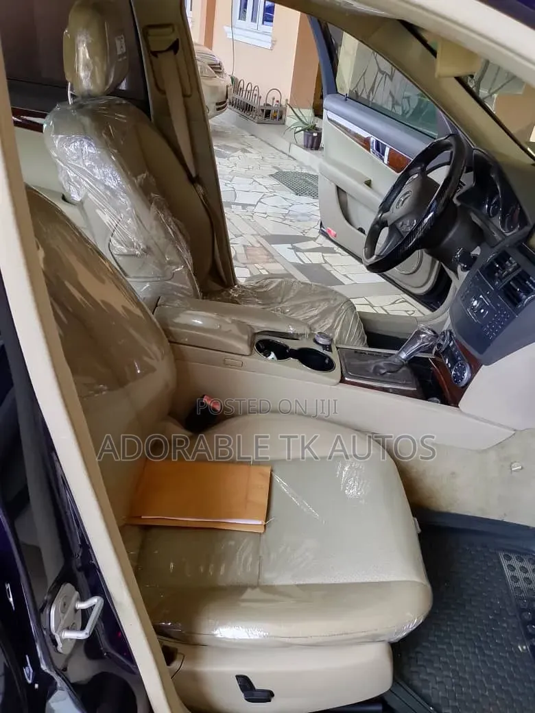 Mercedes-Benz C300 2009 Blue