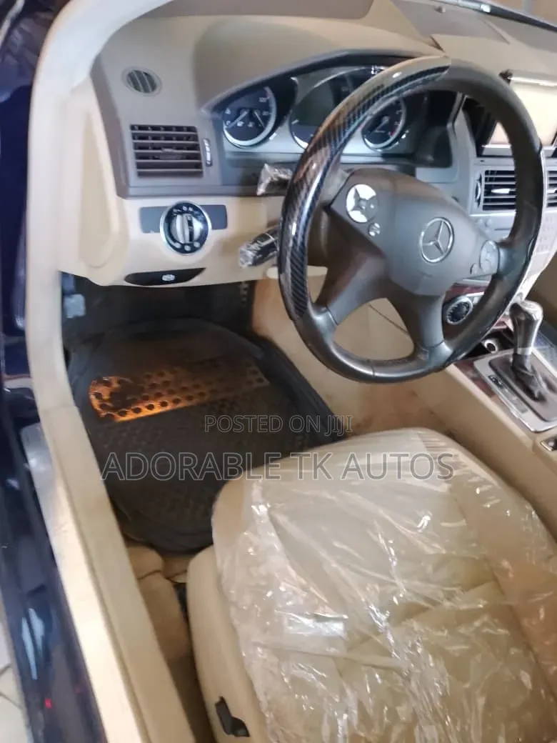 Mercedes-Benz C300 2009 Blue